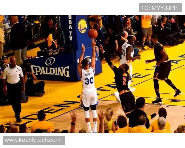 金州勇士队赛程回放全记录精彩瞬间与关键时刻回顾